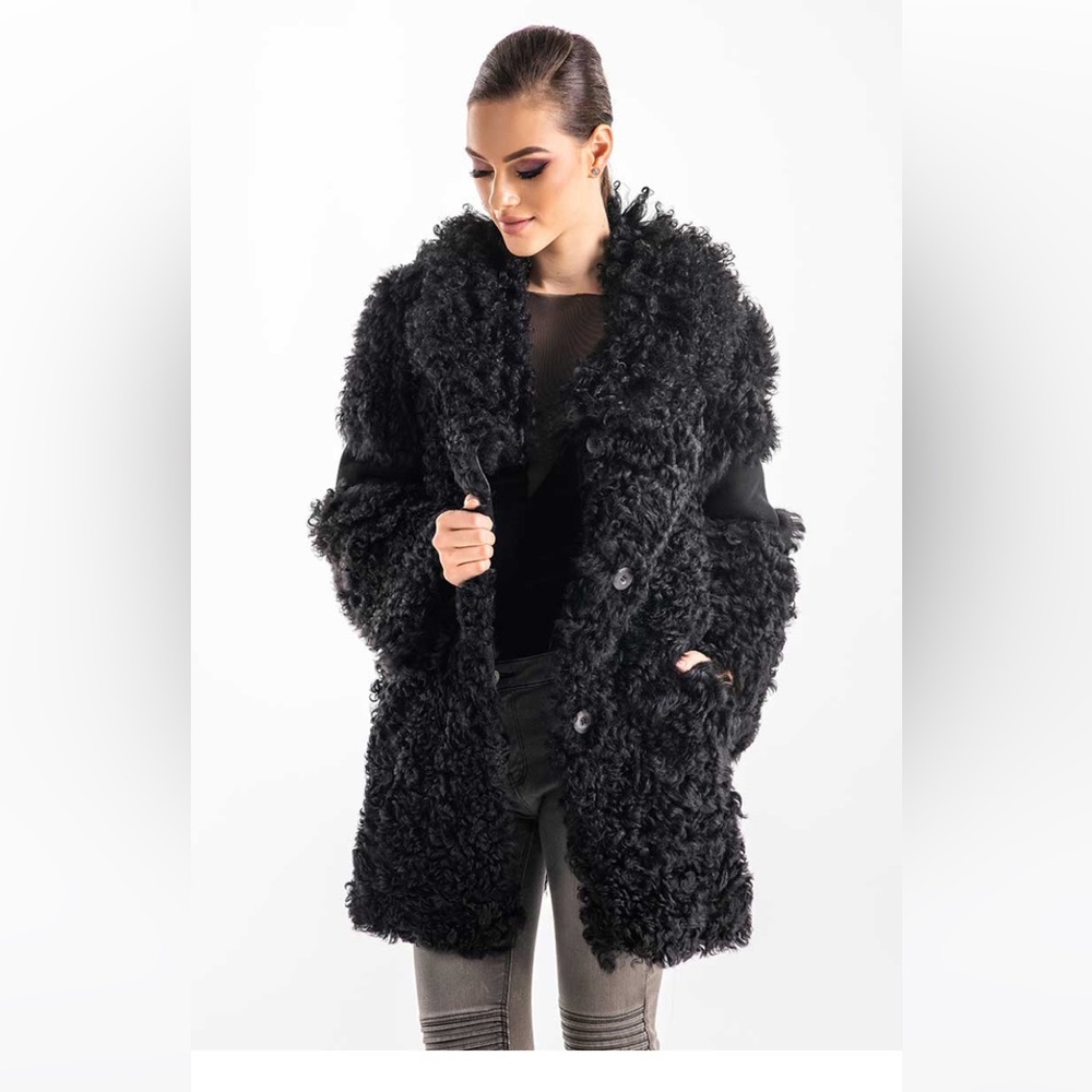 New , never worn Turcan sheepskin, size M , manufactured in Romania